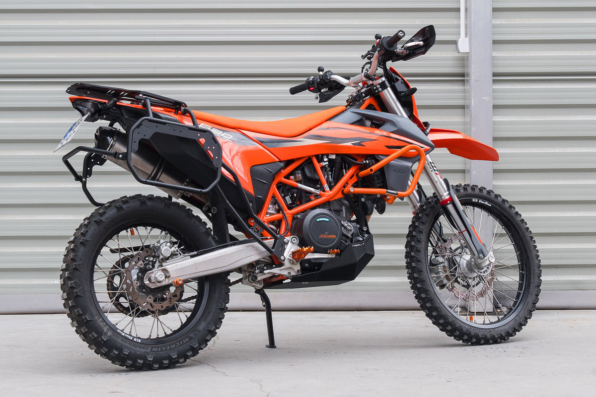 Yakk EXP Side carrier KTM 690 Enduro (19-25) black