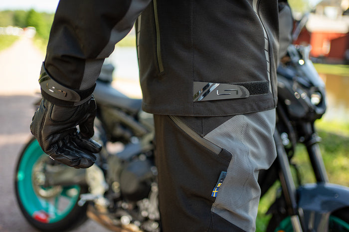 Lindstrands Textile pants Lofsdalen Pants Black/steel grey