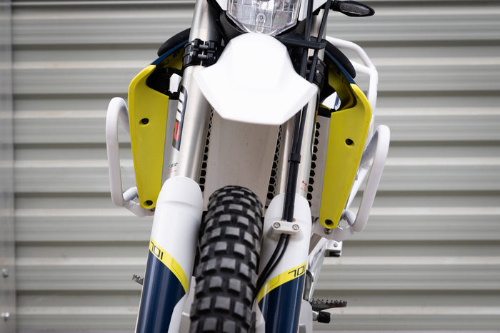Yakk EXP Crash bar Husqvarna 701 (16-) / KTM 690 (19-) / GasGas 700 (22-) white