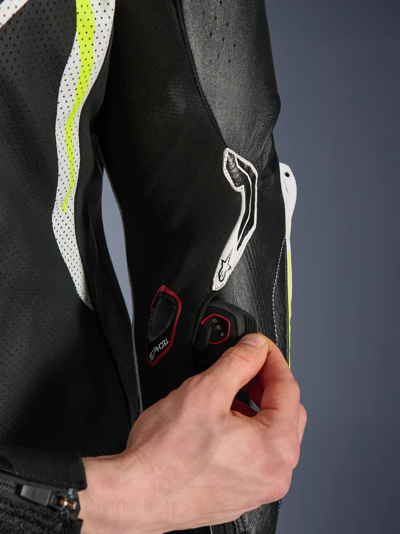 Alpinestars Leather suite 1-pcs GP Tech v5 Black/White/Fluo Yellow