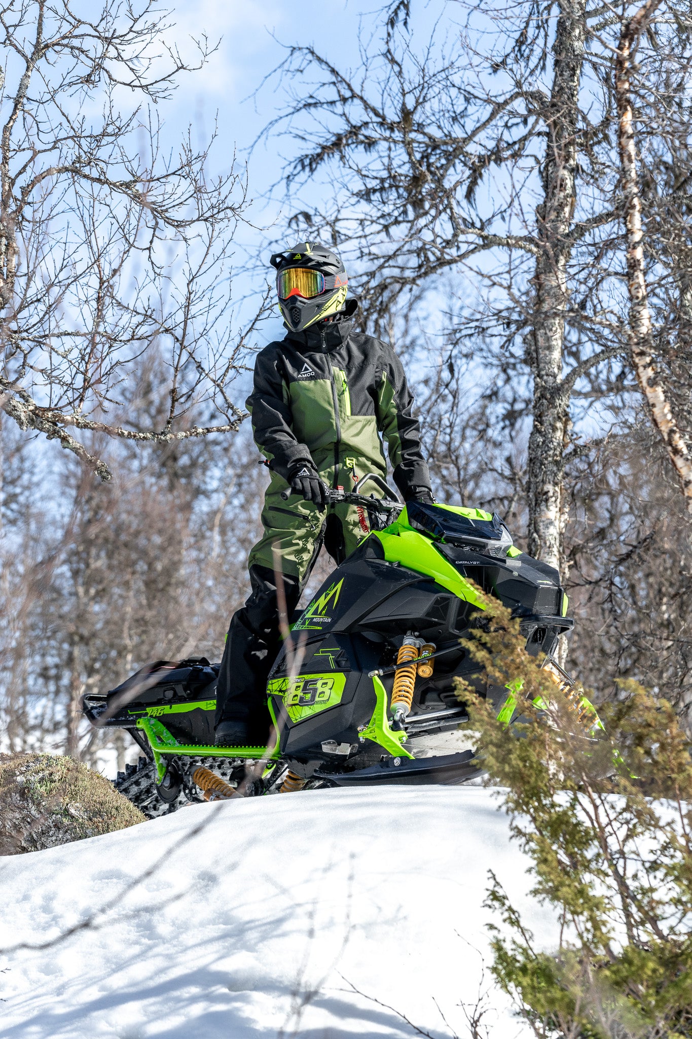 AMOQ Dynamic Monosuit Insulated Black/Military Green/Hivis