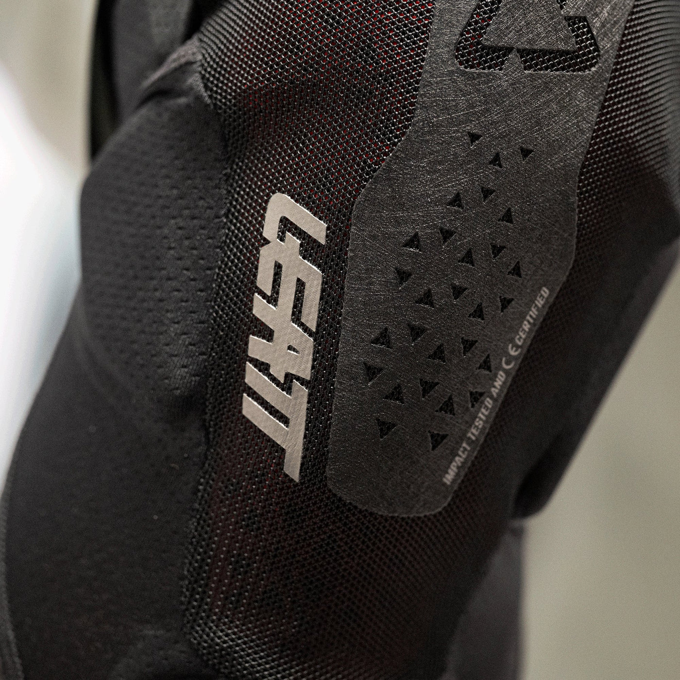 Leatt Knee Guard ReaFlex UltraLite EXT XXL Black