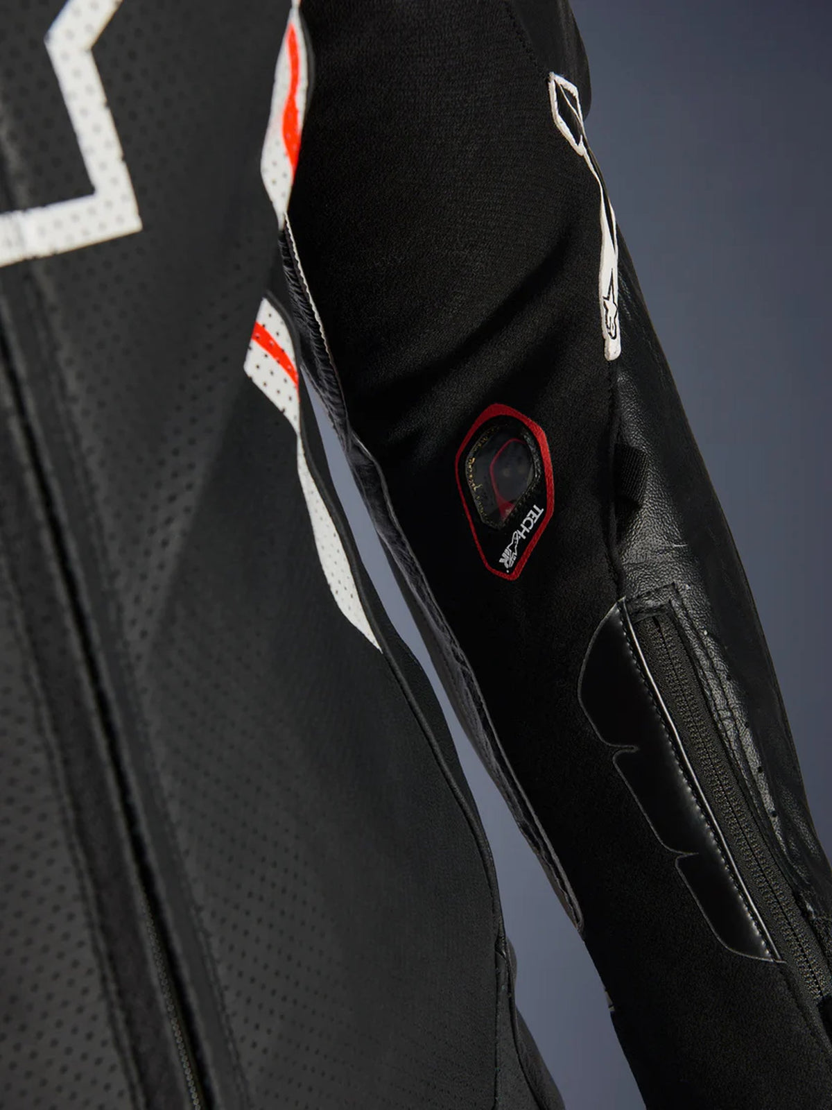 Alpinestars Leather suite 1-pcs GP Tech v5 Black/White/ Fluo Red