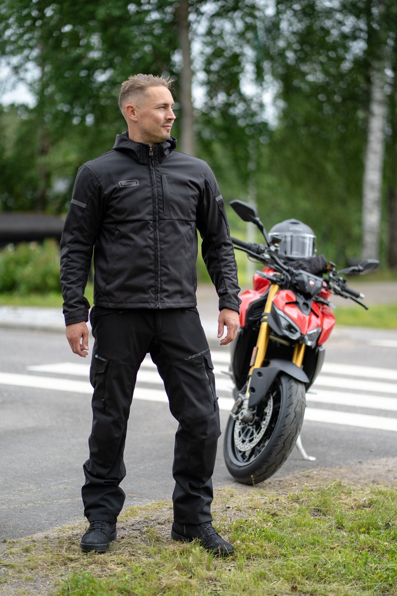 Lindstrands Textile Jacket Hamra Black